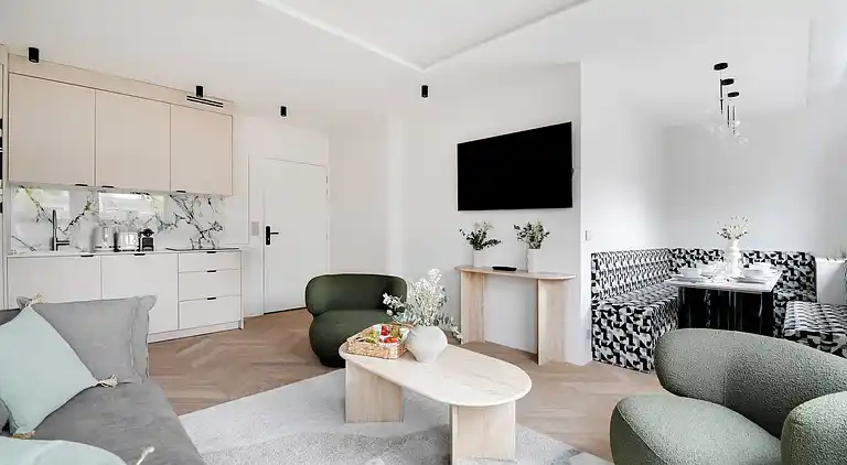 Apartment in Saint-Philippe-du-Roule