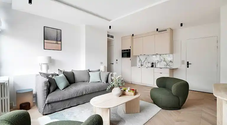 Apartment in Saint-Philippe-du-Roule