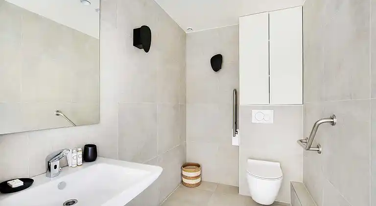 Apartment in Saint-Philippe-du-Roule