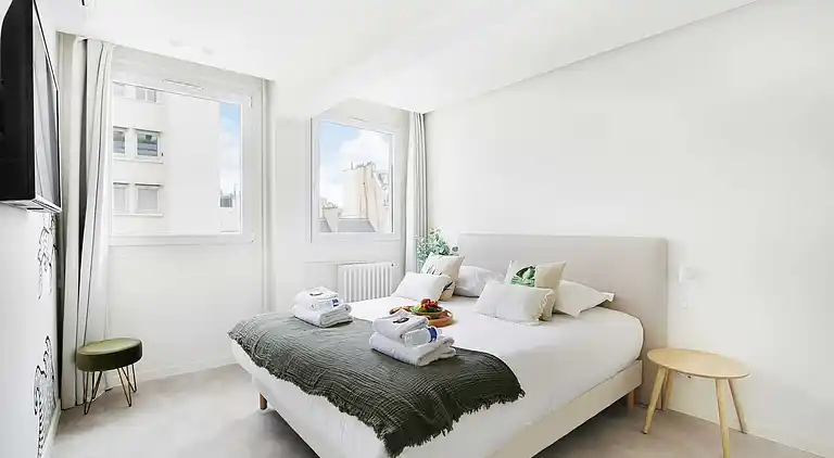 Apartment in Saint-Philippe-du-Roule