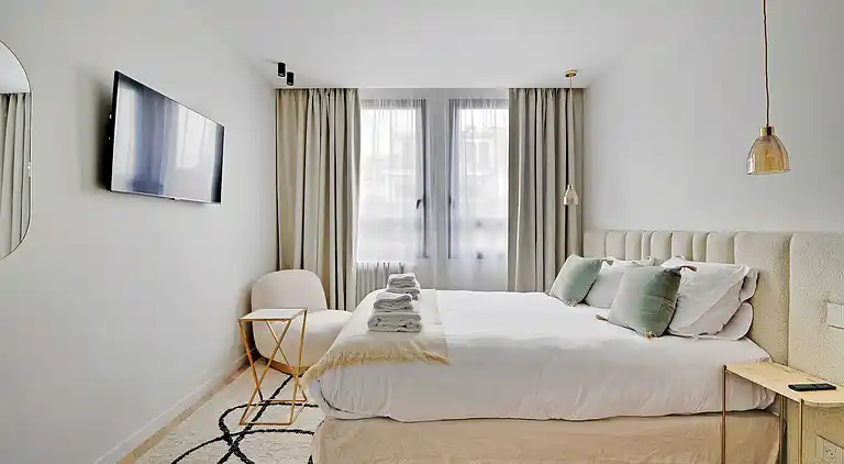 Apartment in Saint-Philippe-du-Roule