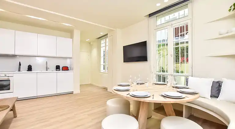 Apartment in Faubourg-Montmartre