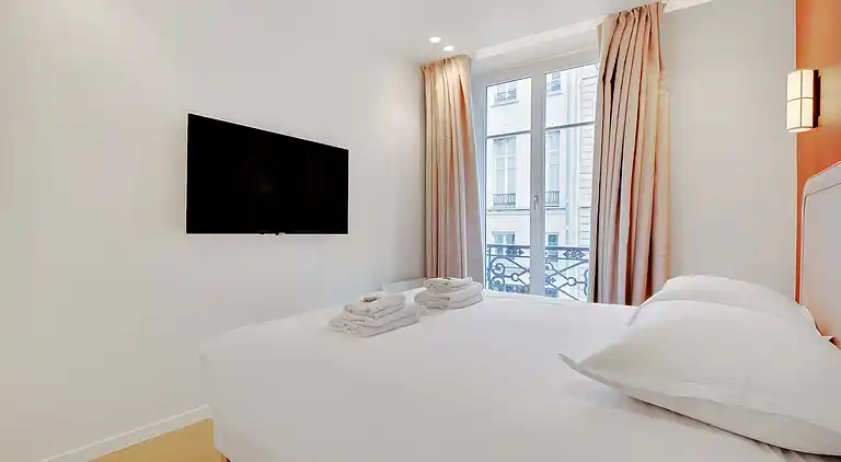 Apartment in Faubourg-Montmartre