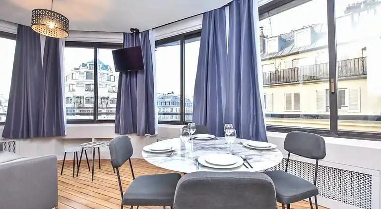 Apartment in Chaussée-d'Antin