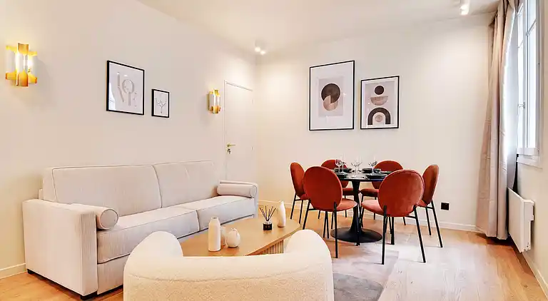Apartment in Faubourg-Montmartre