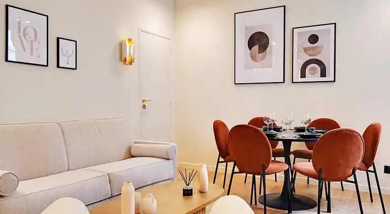 Apartment in Faubourg-Montmartre