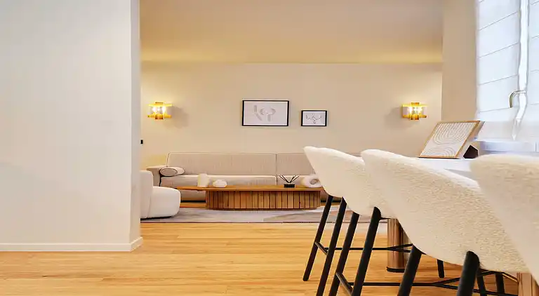 Apartment in Faubourg-Montmartre