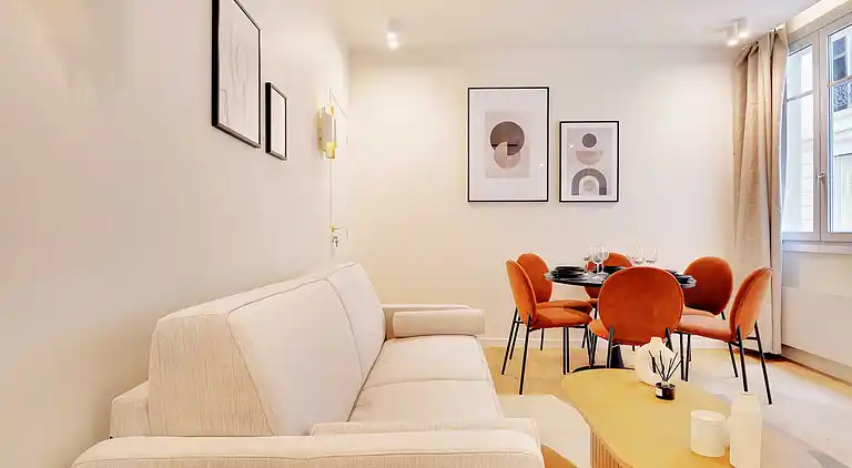 Apartment in Faubourg-Montmartre