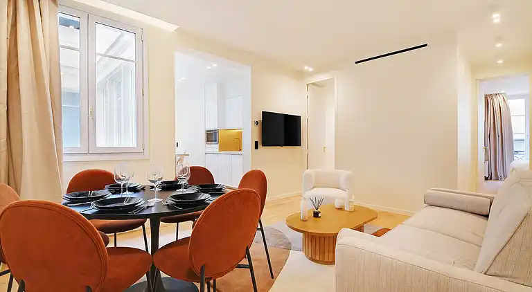 Apartment in Faubourg-Montmartre