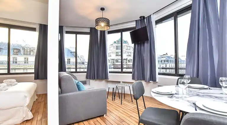 Apartment in Chaussée-d'Antin