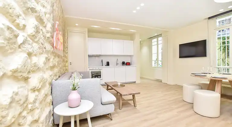 Apartment in Faubourg-Montmartre