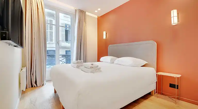 Apartment in Faubourg-Montmartre
