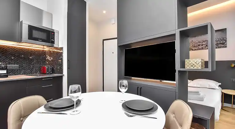 Apartment in Chaussée-d'Antin