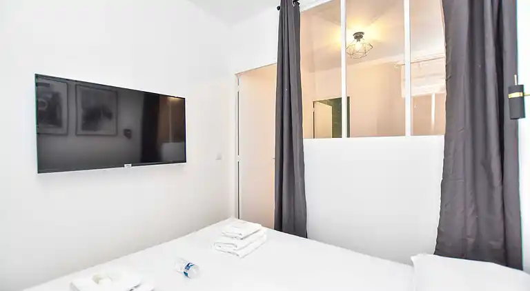 Apartment in Faubourg-Montmartre