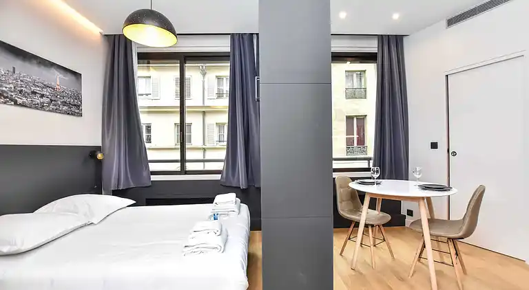 Apartment in Chaussée-d'Antin