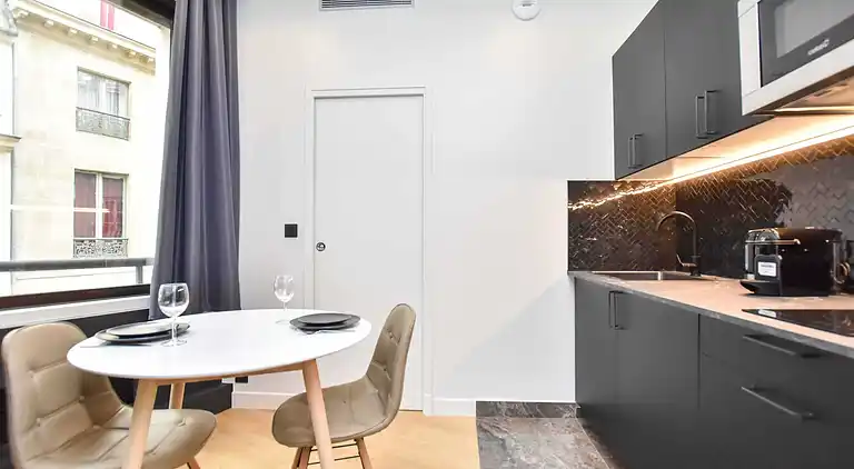 Apartment in Chaussée-d'Antin