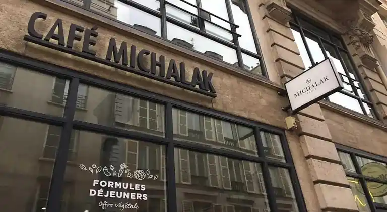 Apartment in Porte-Saint-Denis