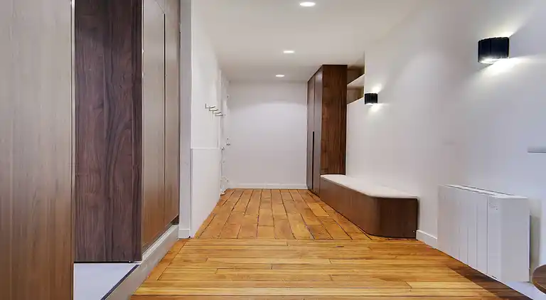 Apartment in Porte-Saint-Martin