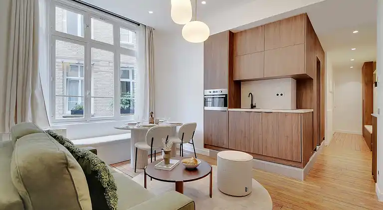 Apartment in Porte-Saint-Martin