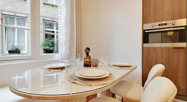 Apartment in Porte-Saint-Martin