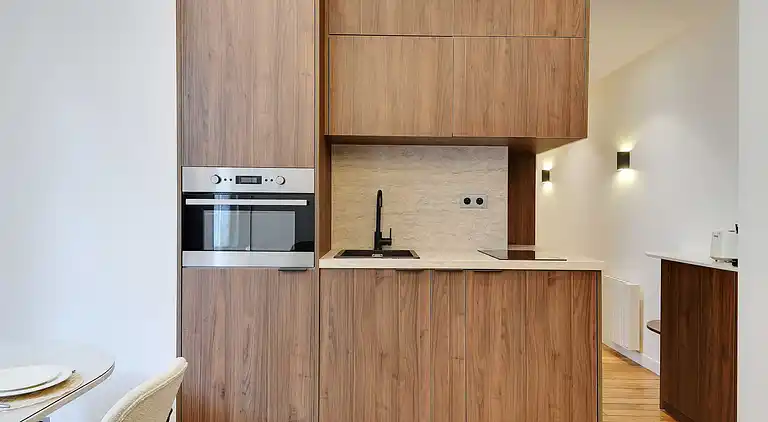 Apartment in Porte-Saint-Martin