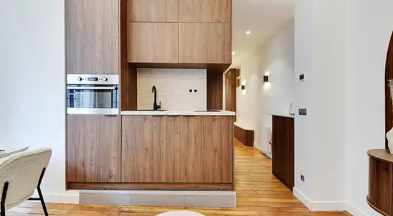 Apartment in Porte-Saint-Martin