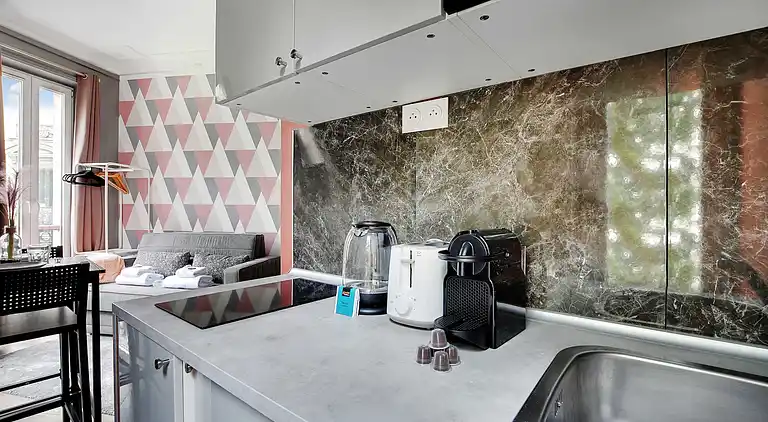 Apartment in Porte-Saint-Martin