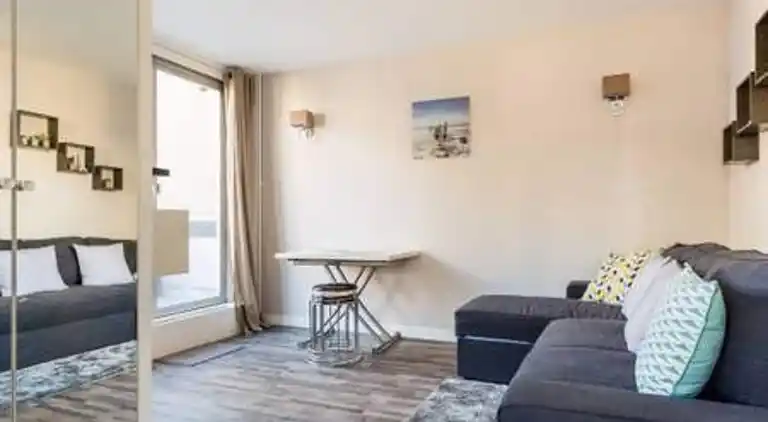 Apartment in Saint-Lambert