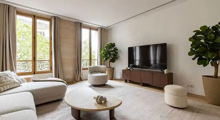 Apartment in Chaillot