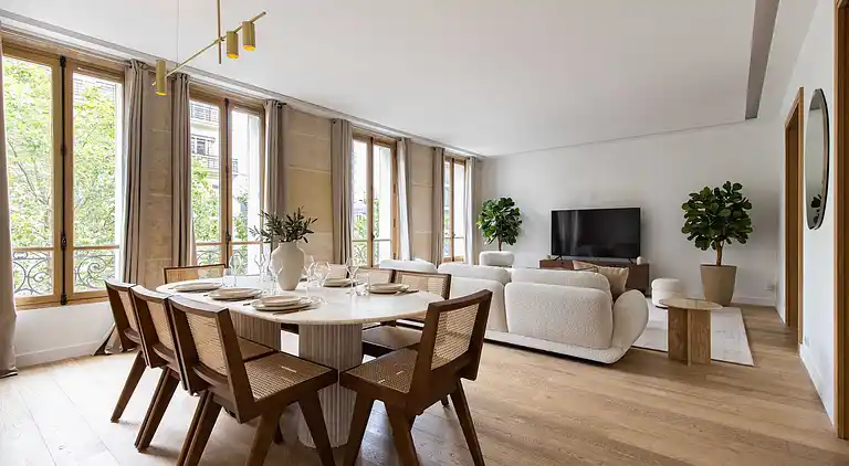 Apartment in Chaillot