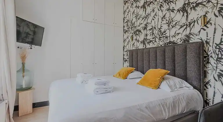 Apartment in Plaine-Monceau