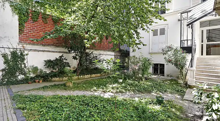 Apartment in Batignolles