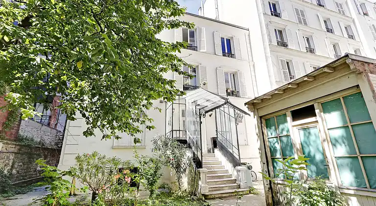 Apartment in Batignolles