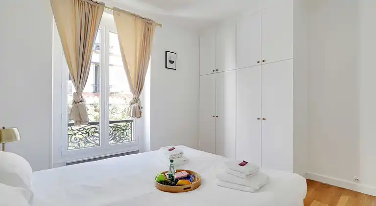 Apartment in Batignolles