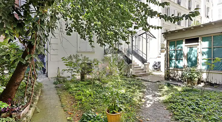 Apartment in Batignolles