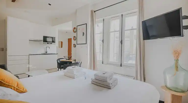 Apartment in Plaine-Monceau