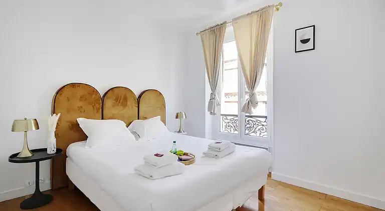 Apartment in Batignolles
