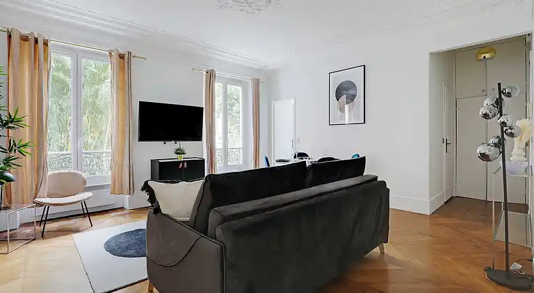 Apartment in Batignolles