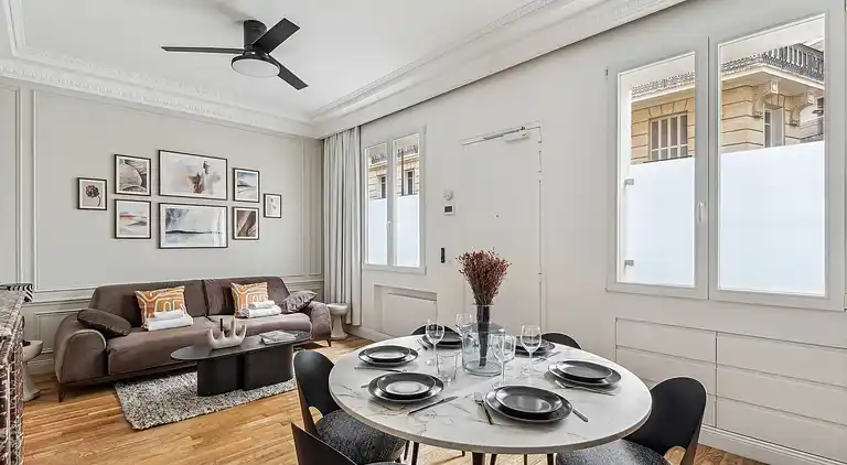 Apartment in Chaillot