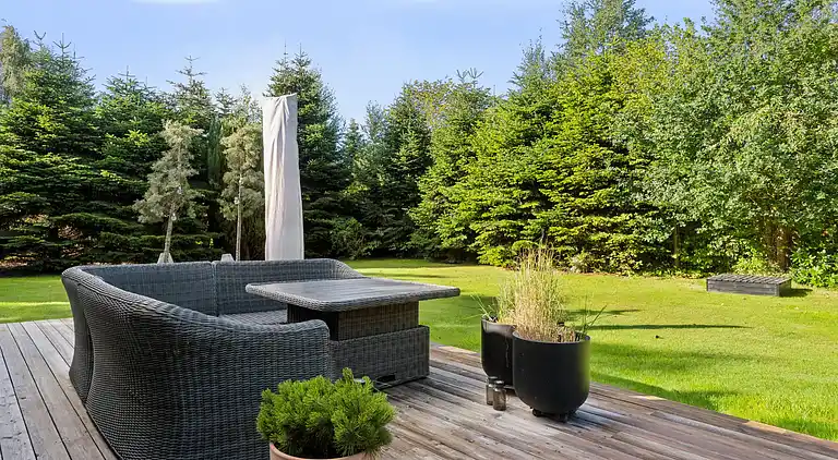 Charmerende bjælkehus tæt på vandet