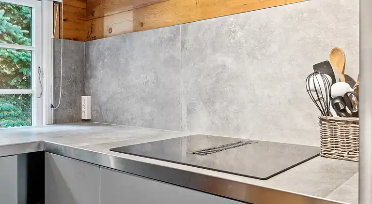 Charmerende bjælkehus tæt på vandet