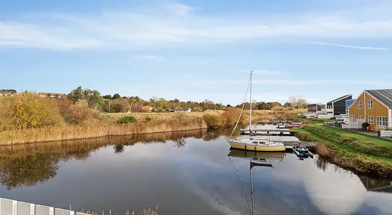 Skøn feriebolig i Øer Maritime Ferieby nær vandet