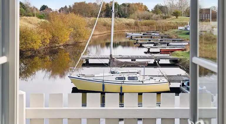 Skøn feriebolig i Øer Maritime Ferieby nær vandet