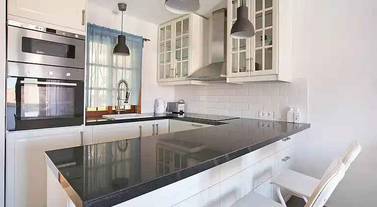 Tenerife South Apartment" with Sea View, Pool & Wi-Fi