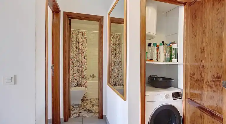 Tenerife South Apartment" with Sea View, Pool & Wi-Fi