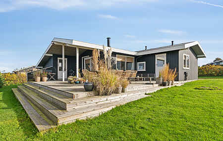 North Funen summer house with a view