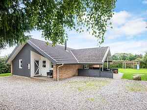 Holiday home in Pøt Strandby
