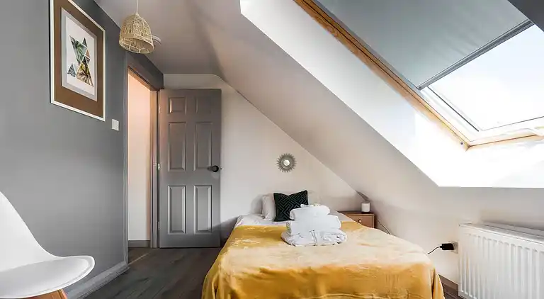 Family Holiday Home With Hot Tub Sleeps 8