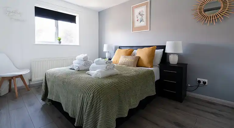 Family Holiday Home With Hot Tub Sleeps 8