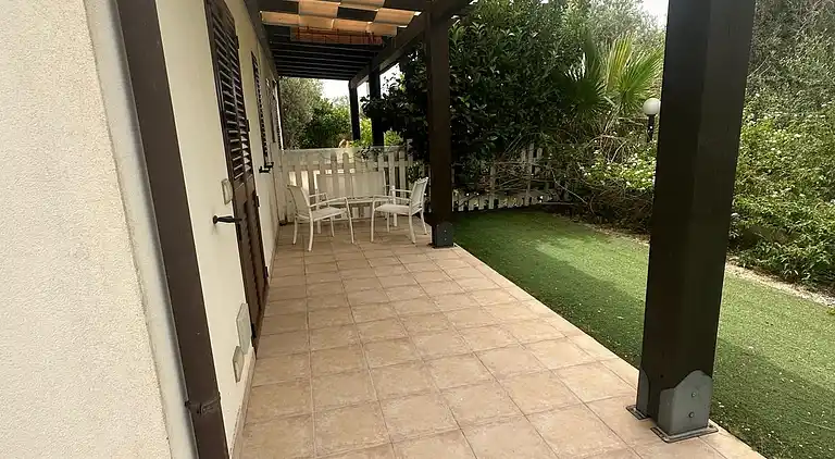 Villa with Private Pool and Reserved Access to the beach